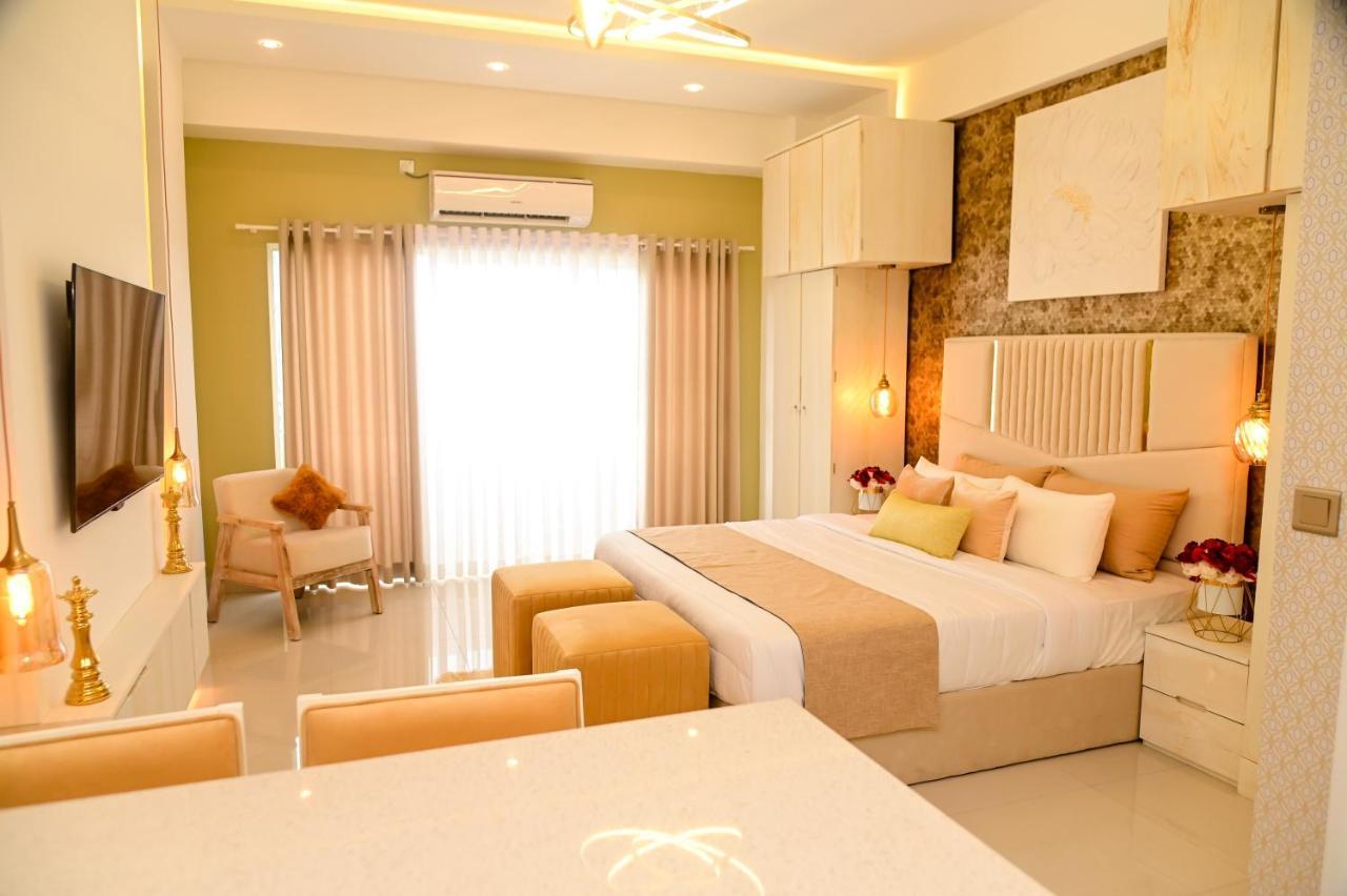 Ocean Breeze - Udaya Luxury Apartments Negombo Luaran gambar
