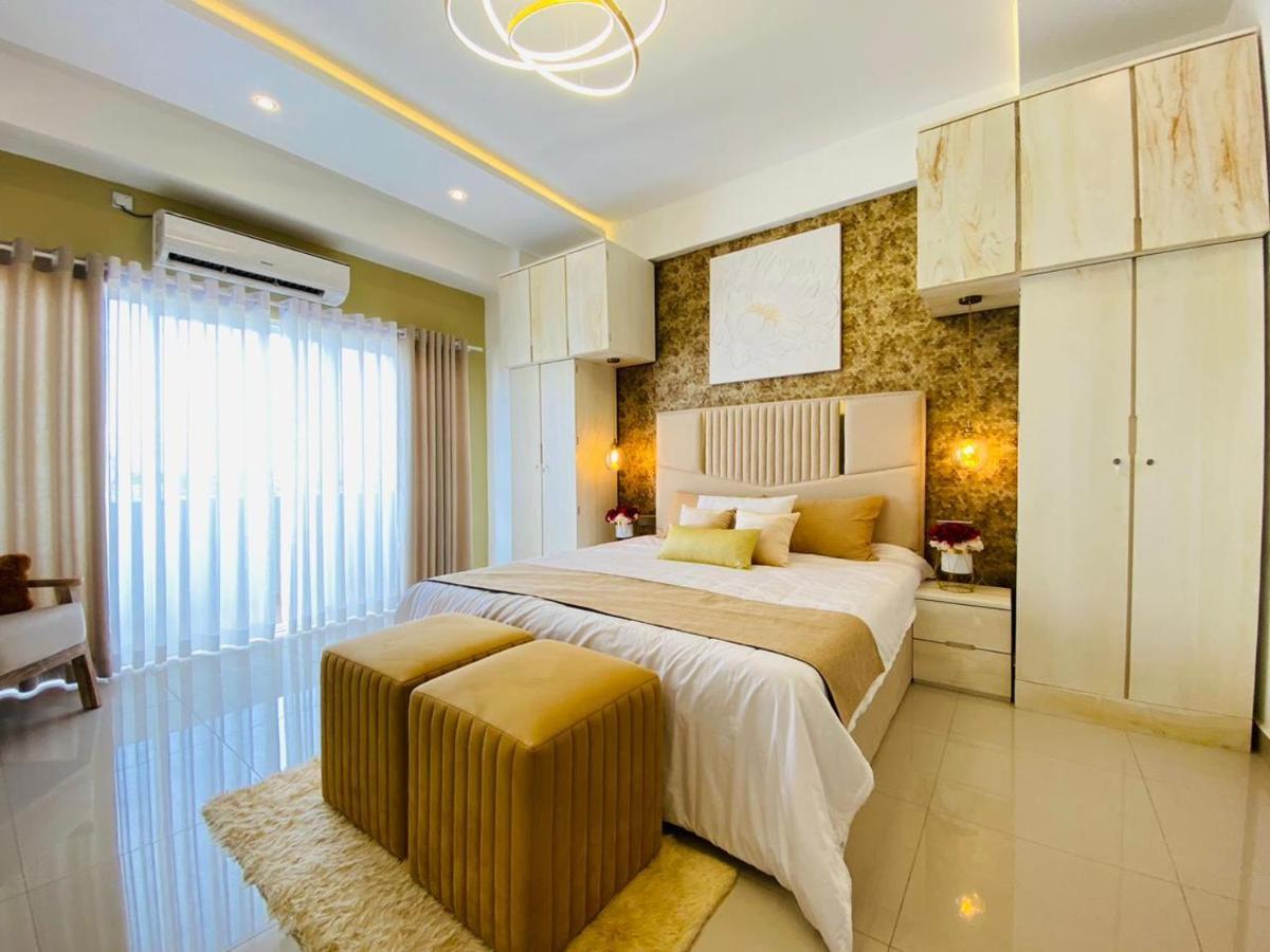 Ocean Breeze - Udaya Luxury Apartments Negombo Luaran gambar