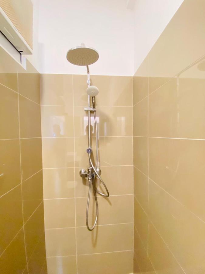 Ocean Breeze - Udaya Luxury Apartments Negombo Luaran gambar