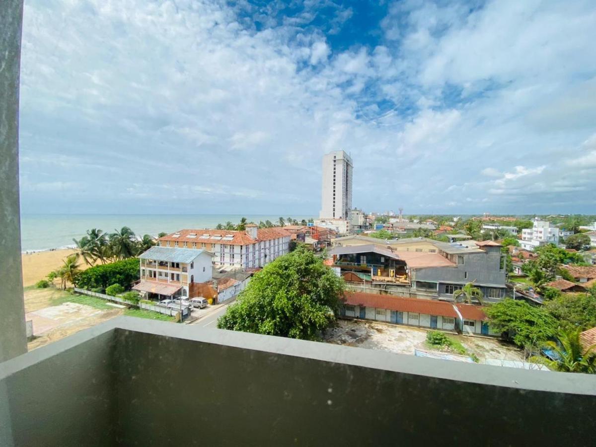 Ocean Breeze - Udaya Luxury Apartments Negombo Luaran gambar